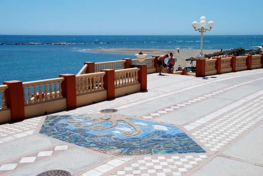 A Step From The Ocean!!! Benalmádena Exterior foto